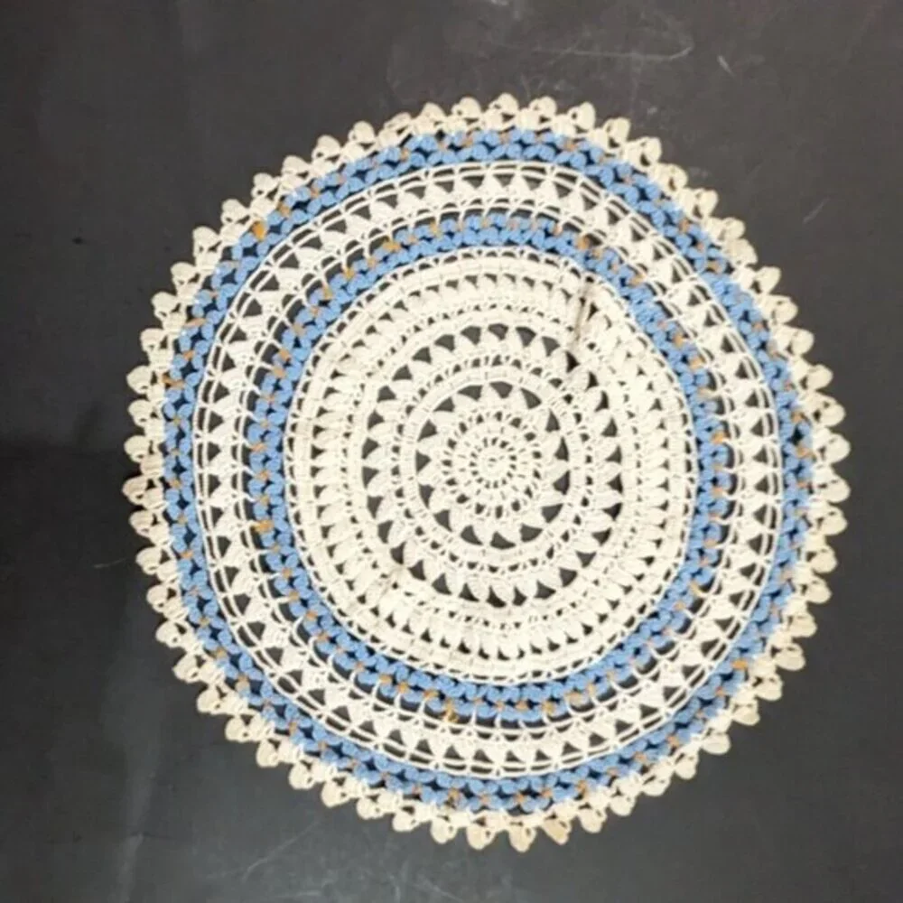 vintage crochet doily‎ blue circle cottage Farmhouse granny dresser Estate